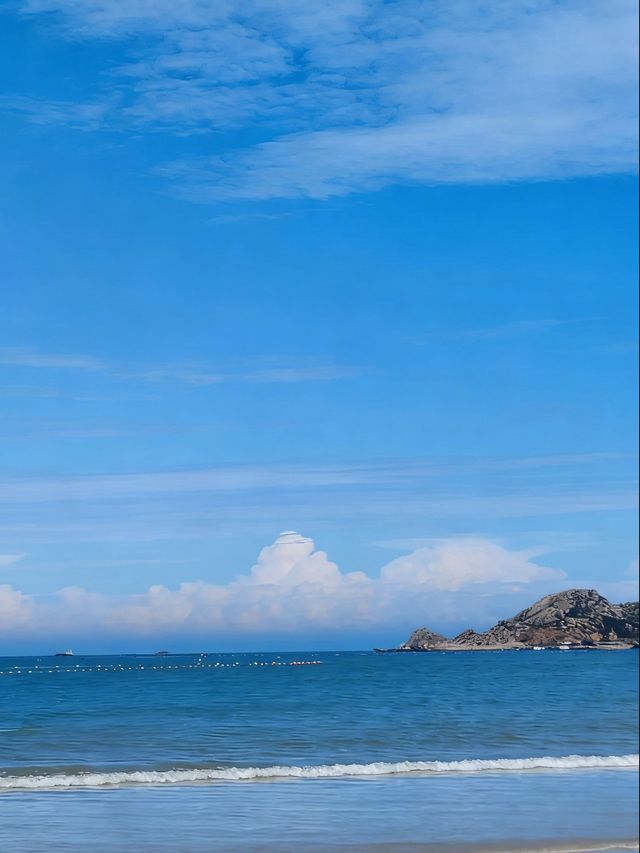 路的盡頭是海,但自由沒有盡頭 路的盡頭是海,但自由沒有盡頭