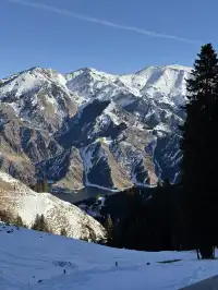 天山天池 人間值得