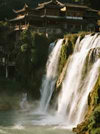 貴州秋季避暑黃果樹親子遊!懸崖民宿+刺激玩法