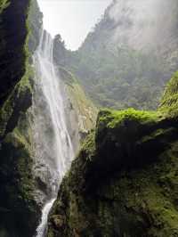 邊關勝境，峽谷奇觀