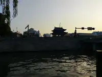 滿城盡飛黃金葉，紹興古城河清園秋色正迷人