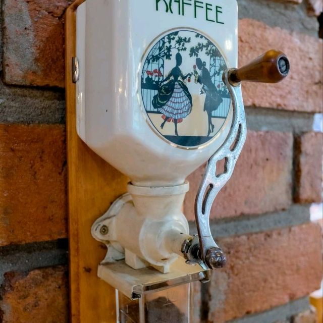 COFFEEMANIA