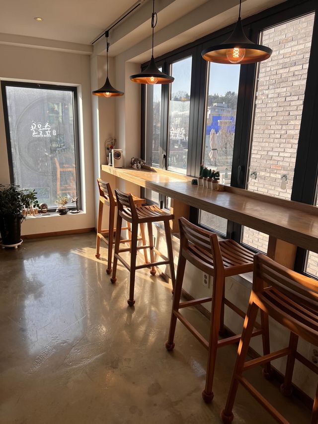 韓国/ソウル【三清洞】ルーフトップからの眺めが最高！韓屋(ハノク)の建物を見ながらコーヒータイム