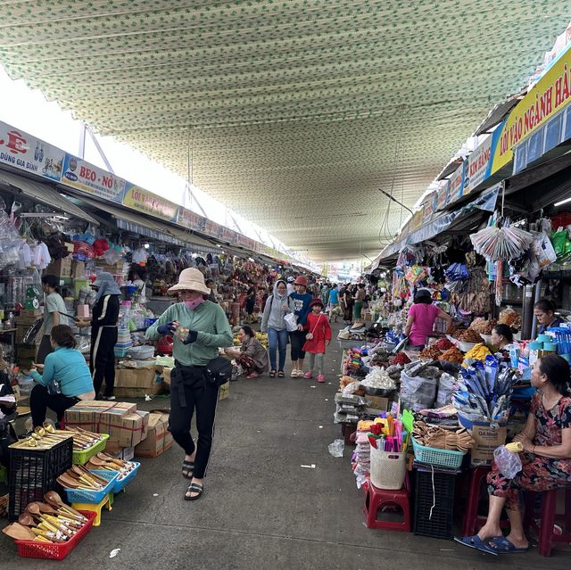 Con Market 峴港最地道的乾濕市集