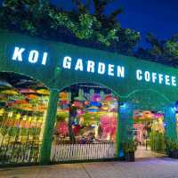 胡志明的錦鯉咖啡店- Koi Garden Coffee Dai Gioi