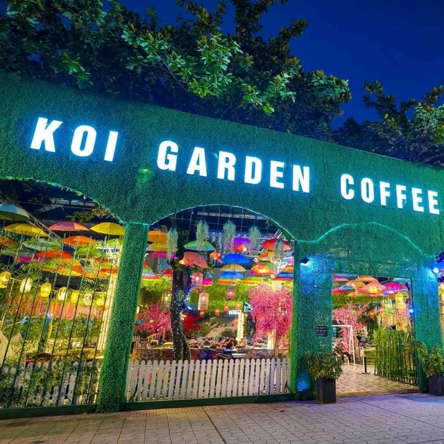 胡志明的錦鯉咖啡店- Koi Garden Coffee Dai Gioi