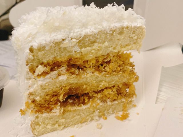 Julie Bakes - Fusion Cakes