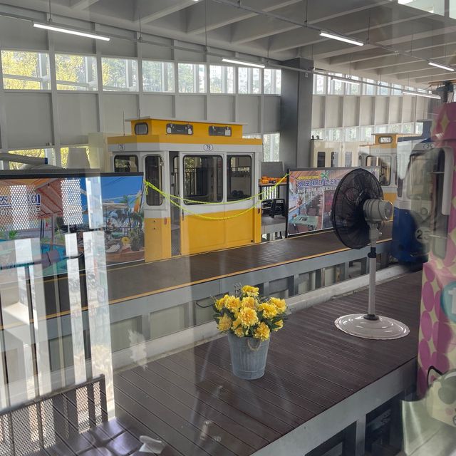釜山🚂可愛新景點～天空膠囊小火車
