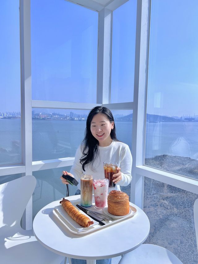 10층에서 내려다보는 인천바다의 모습! 