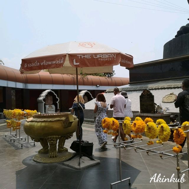 ขอพรพระพิฆเนศ องค์ยืนที่ใหญ่ที่สุดในโลก