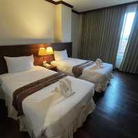 โรงแรมเอราวัณ ริเวอร์ จำปาสัก