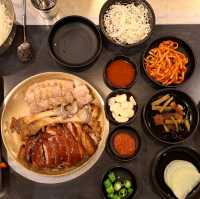 A delightful Pork trotters and belly, Manjok Ohyang