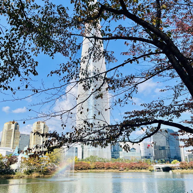 เดินเล่นสวนสาธารณะทะเลสาบซอกชนในต้นฤดูใบไม้ผลิ 🍁🍂