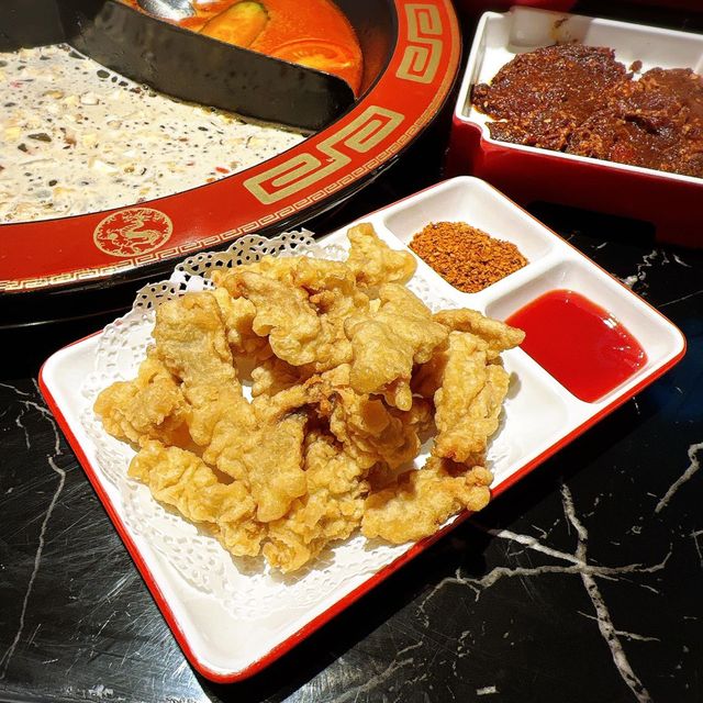 👑 油麻地宮廷風火鍋店