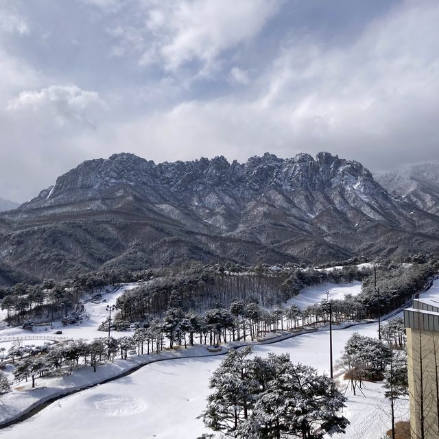 울산바위뷰와 함께하는 설경!