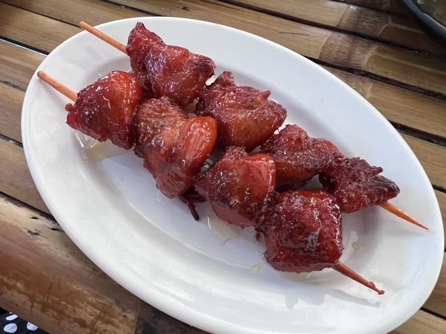 ส้มตำโรงปลาแดก ไก่ย่างวิเชียรบุรี