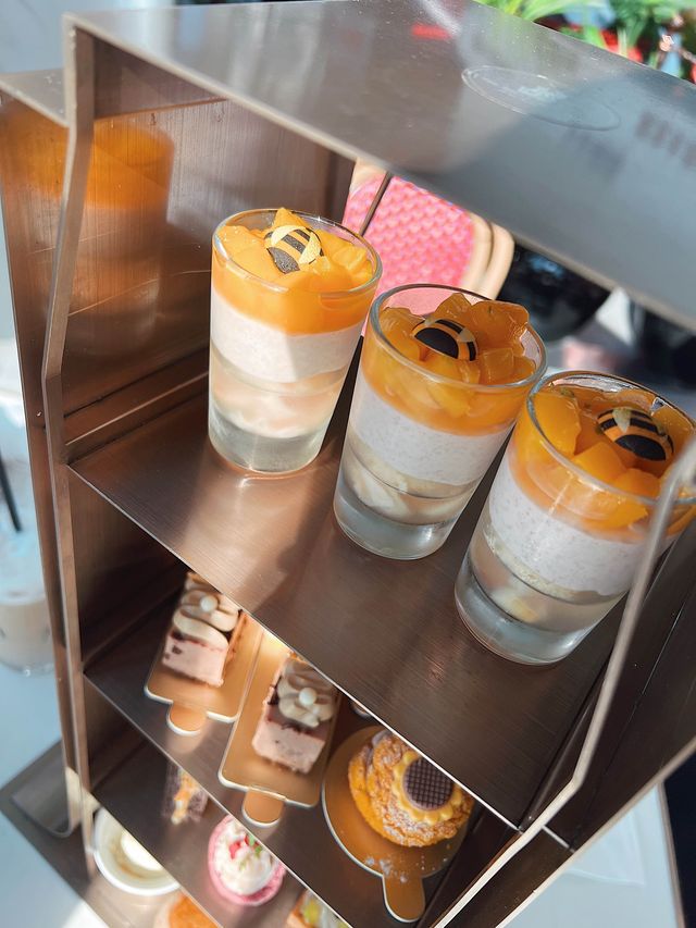 【九龍站 Café 100 - 唔使$250可以全港最高觀景台睇香港景色仲食到Ritz-Carlton下午茶？！👅】