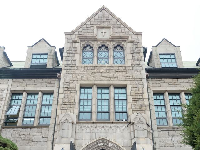 หนีร้อน…ไปเดินชิคที่ Ewha Woman University 
