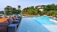 Panwaburi Beachfront Resort 