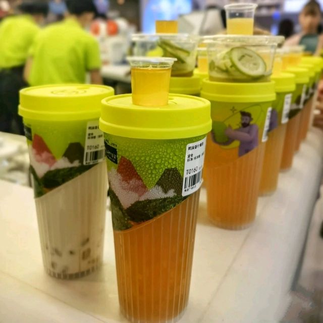 打卡深圳超級火爆鴨屎香檸檬茶@丘大叔uncle Q