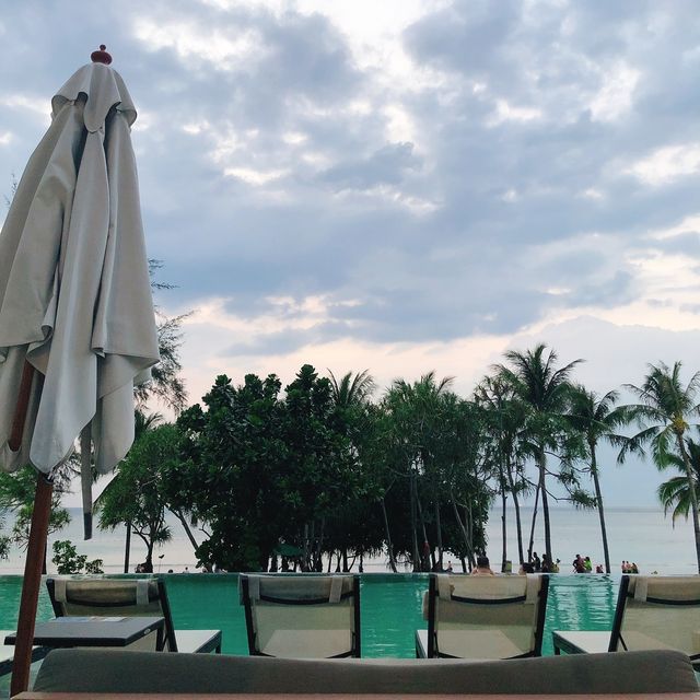 普吉島🇹🇭泰國🍹🍔歡樂時光📍 The Deck Beach Club Patong
