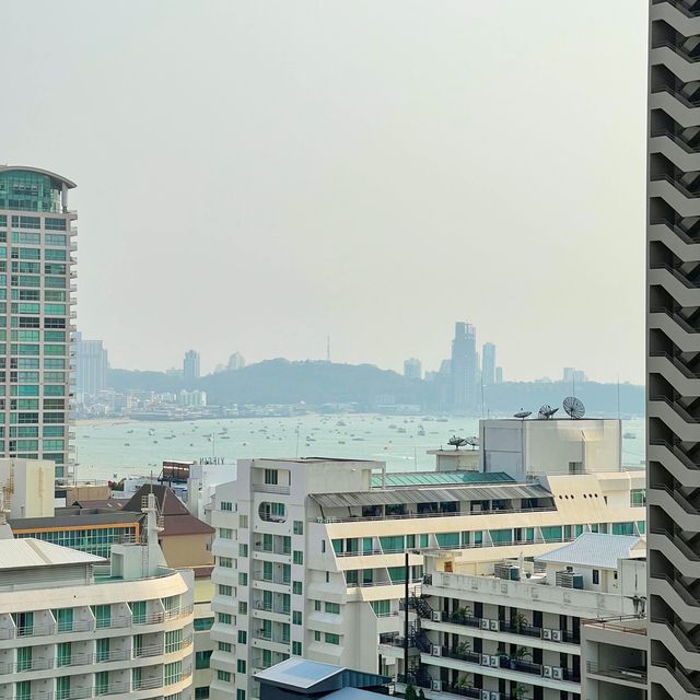 โรงแรมและสวนน้ำ Mercure Pattaya Ocean Resort