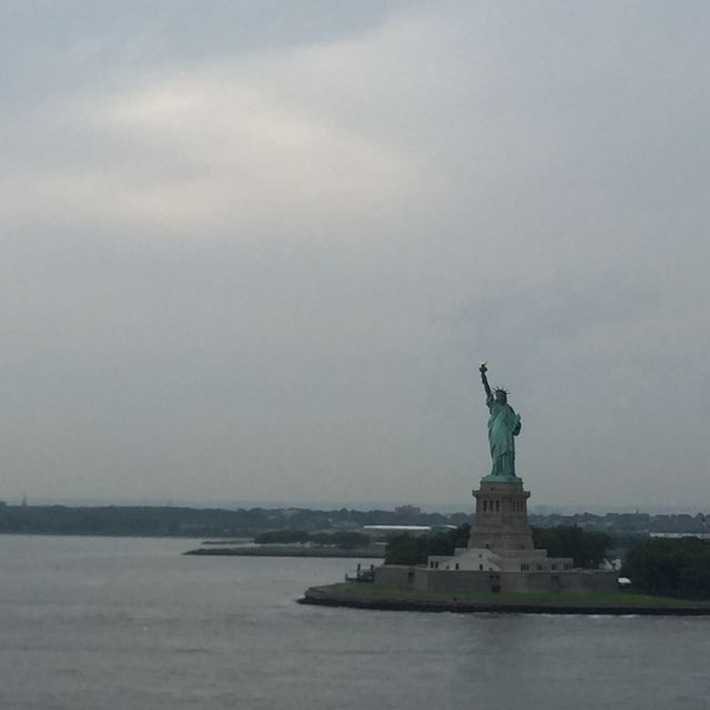 Relax on a cruise ship IN NYC