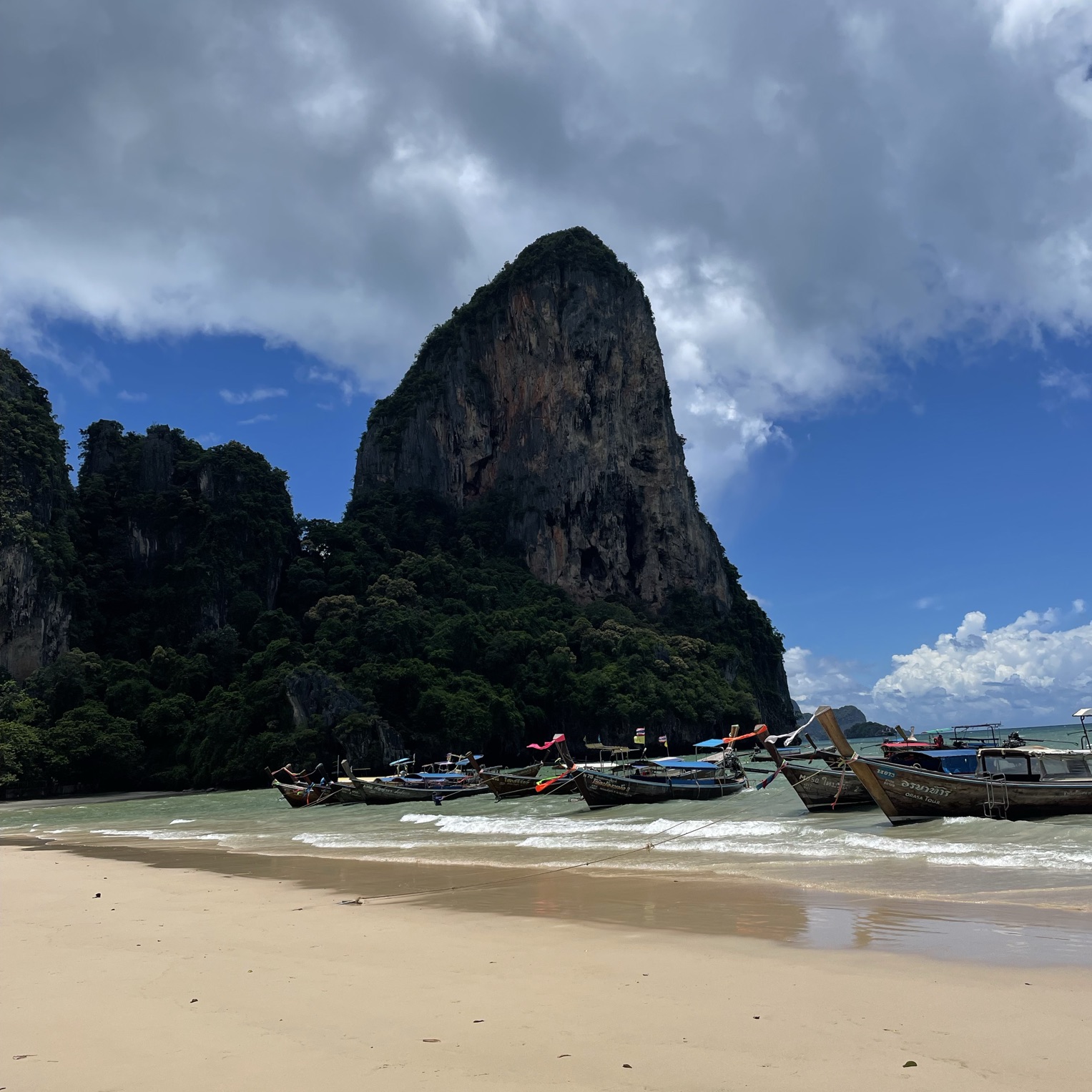 Railay Beach Sunset: A Magical Experience in a Thai Paradise - A