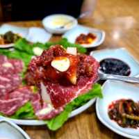 제주 연동 맛집)산우정 - 찐 도민도 웨이팅하는 제원 노포 육사시미, 육회 전문점 