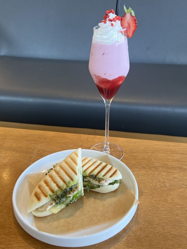 【福岡カフェ】待望のいちごフェアがスタート