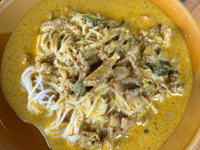 “ขนมจีนสะพานหิน” ขนมจีนเจ้าอร่อย จ.ภูเก็ต