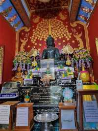 พระธาตุอินแขวน 