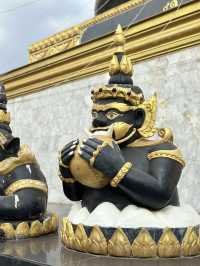 แวะไหว้พระที่วัดแม่ย่าซอม 