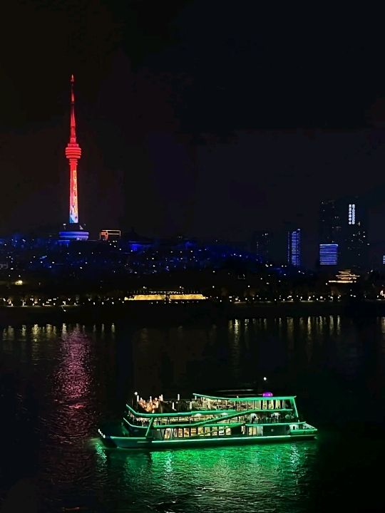 Amazing Wuhan Yangtze River ♥️🇨🇳