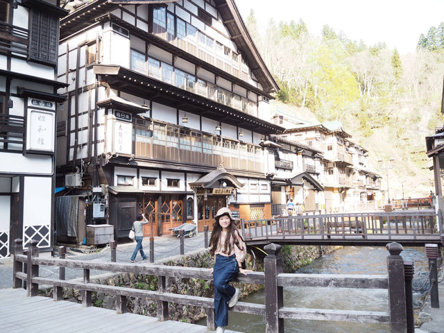 山形県の銀山温泉