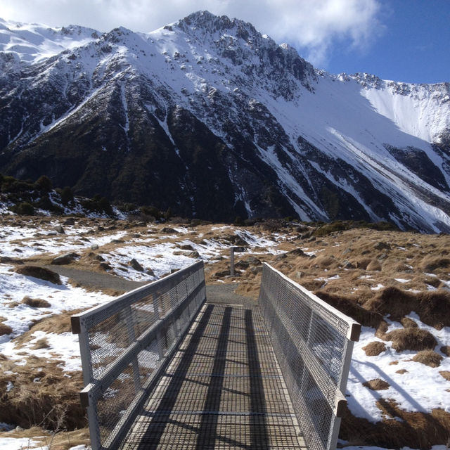 Hooker Valley Track to Mount Cook