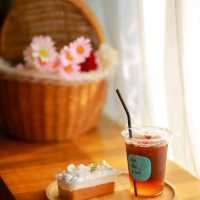 เติมเต็มคาเฟ่&แคมป์ปิ้ง by สวนเขาจุก