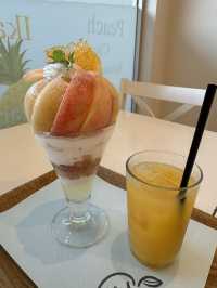 【福岡カフェ】フルーツ屋さんの旬のフルーツパフェが食べられるお店🍓🍑🍈