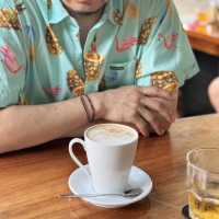 분위기는 사회주의 맛은 자본주의. 베트남의 콩(?)산 카페 - CCCP Coffee