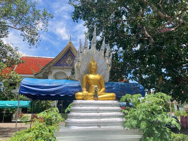 วัดพระธาตุดอยสะเก็ด