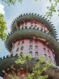 【タイ🇹🇭】インパクトありすぎ！龍が巻き付いている建物！