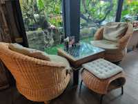 Muguet de Café & Art space