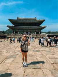 Sunny Day at Gyeongbokgung Palace in Seoul 🇰🇷