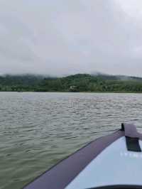 พายเรือ ทะเลสาบแถวราชบุรี