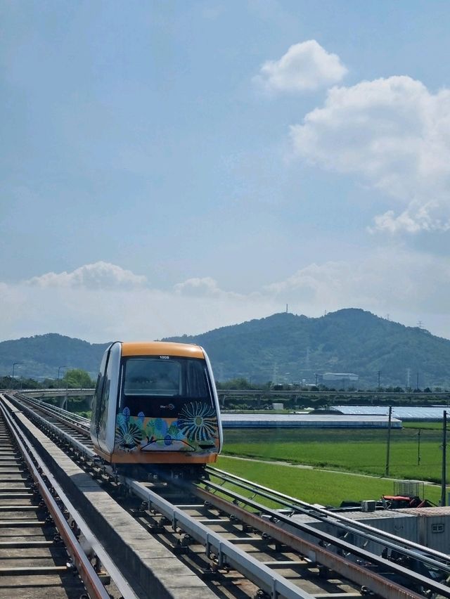 이색 기차여행은 캡슐열차로!