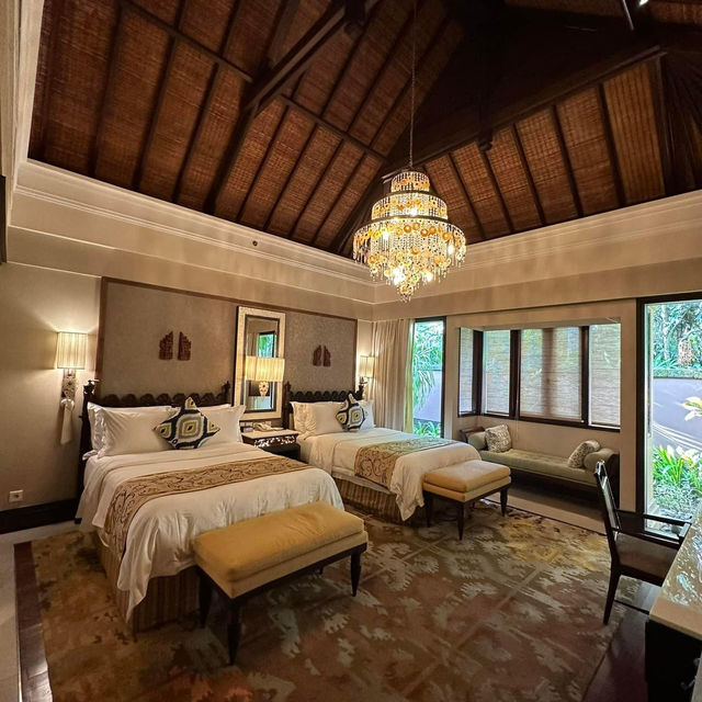 St Regis Bali Resort's Luxurious Oasis