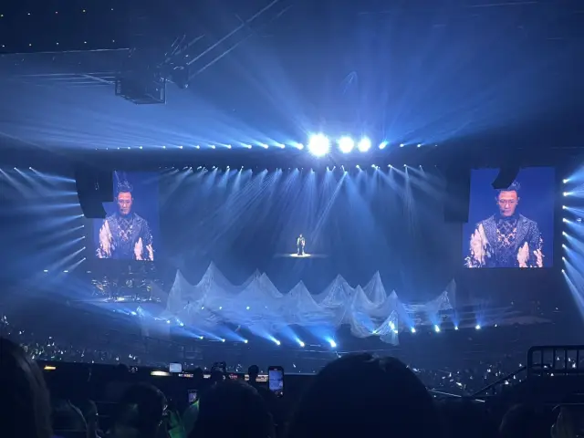 Raymond Lam’s Love Flows Live in Macao