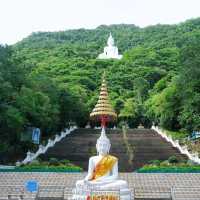 หลวงพ่อขาว _/|\_ แห่งเมืองโคราช