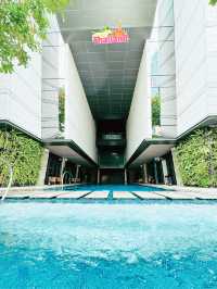 🇹🇭 Awesome swim at Rosewood Bangkok