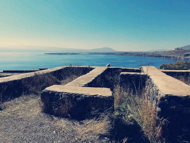 【亞美尼亞】塞凡湖修道院：千年古跡，世界文化遺產，必玩景點，打卡拍照📸好地方